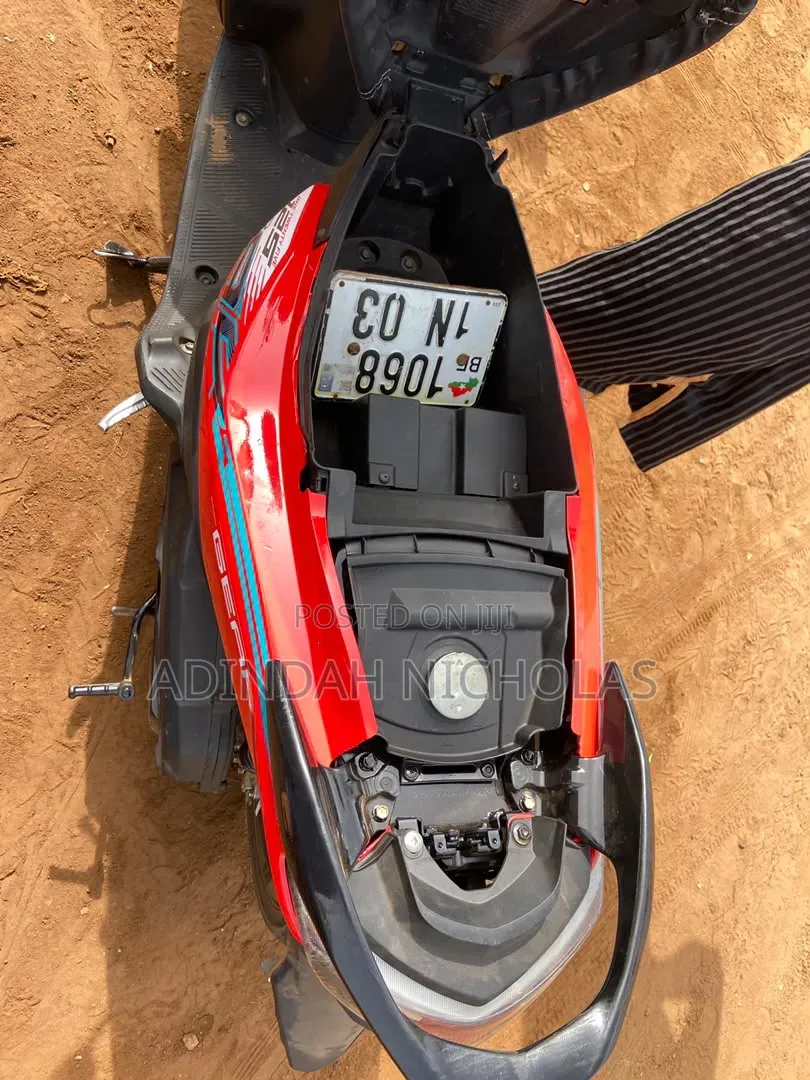 Yamaha Gear 2025 Red