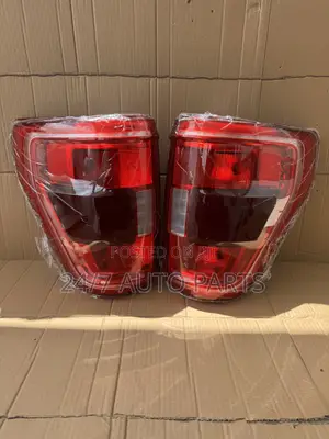 Ford F150 21-23 Tail Light Red