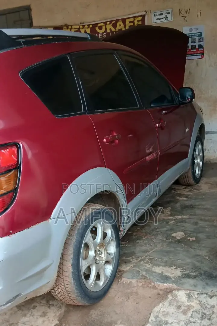 Pontiac Vibe 2006 Burgundy
