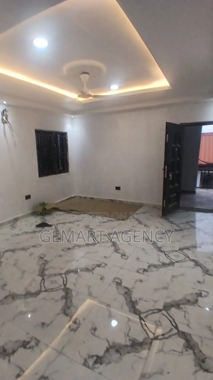 2bdrm Apartment in Nkawkaw, Kyidom,, Kwahu West for rent