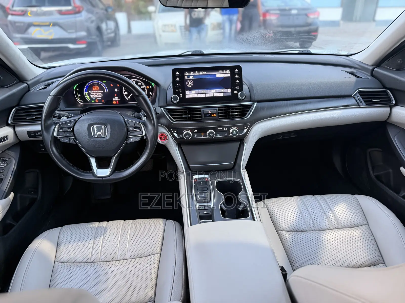 Honda Accord Touring 2.0T 2022 White