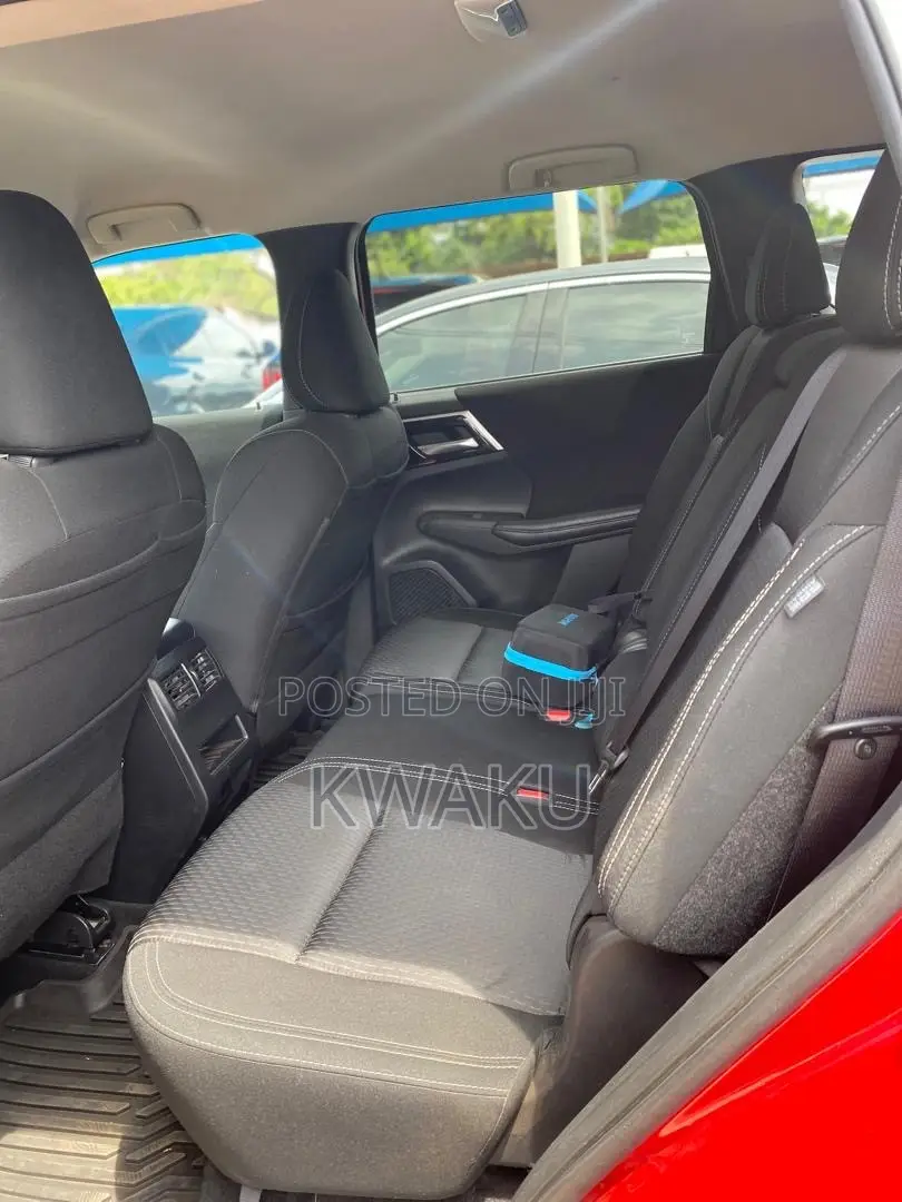 Mitsubishi Outlander SE 2024 Red