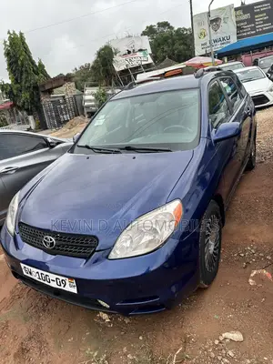 Toyota Matrix Hatchback FWD (1.8L 4cyl 5M) 2007 Blue