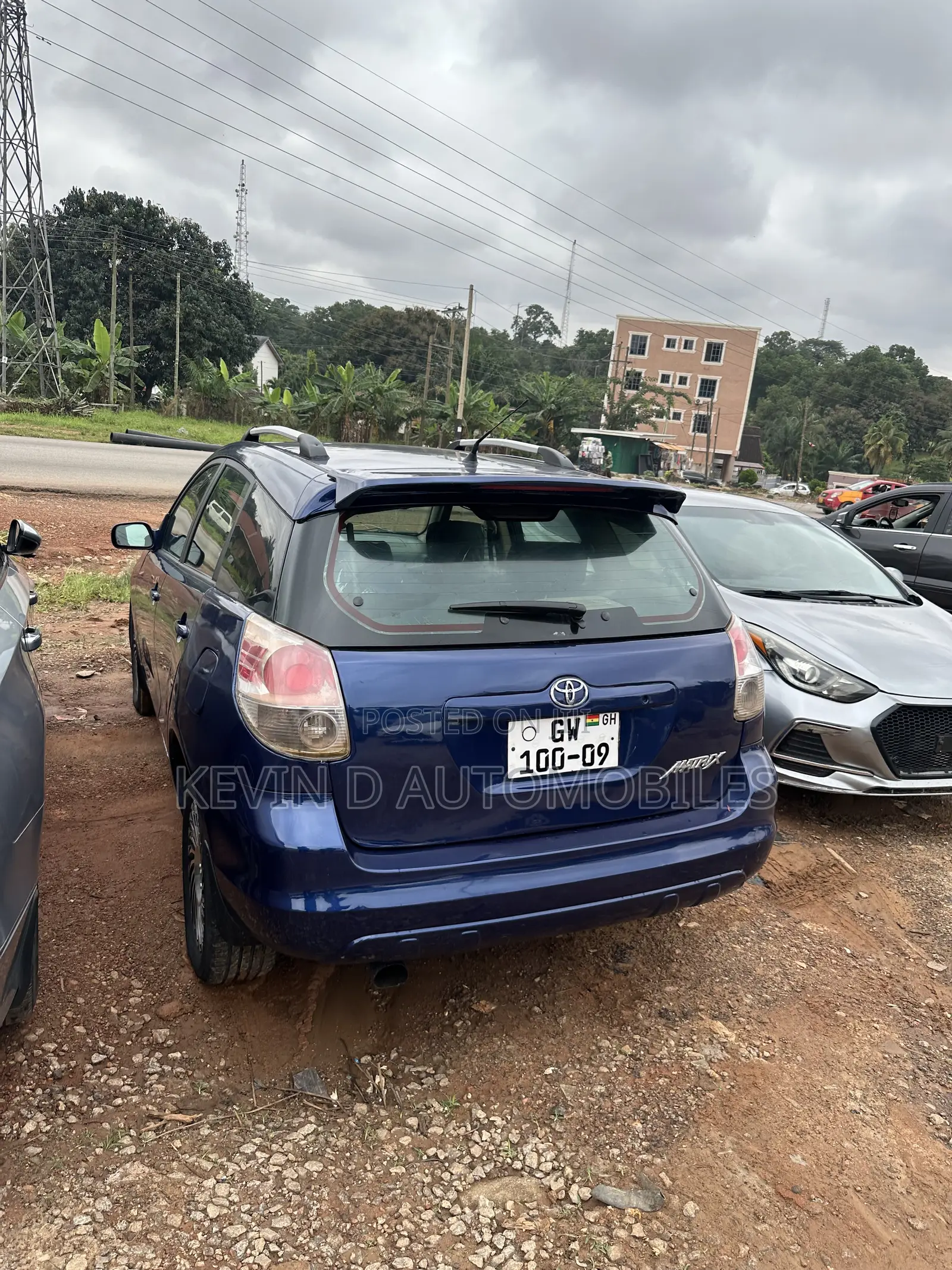 Toyota Matrix Hatchback FWD (1.8L 4cyl 5M) 2007 Blue