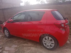 Toyota Vitz 2015 Red