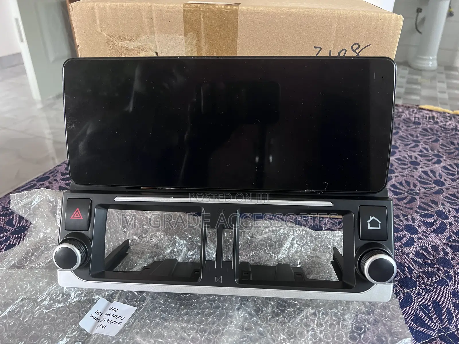2009 Land Cruiser Prado Premium Ultrawide Apple Carplay Screen