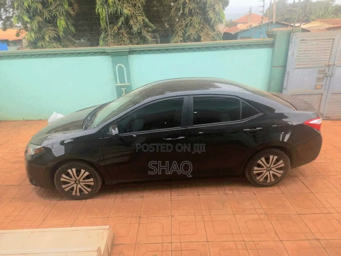 Toyota Corolla 2016 Black