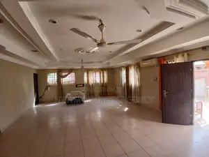 4bdrm Bungalow in Oyibi Sasabi, Sasaabi for sale