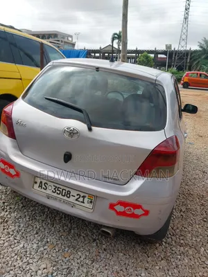 Toyota Vitz 2010 Gray
