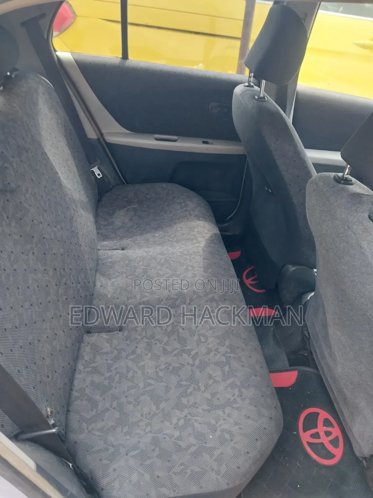 Toyota Vitz 2010 Gray