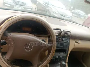 Mercedes-Benz C240 2005 Black