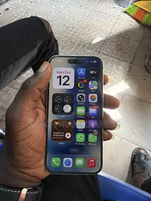 Apple iPhone 15 128 GB Green