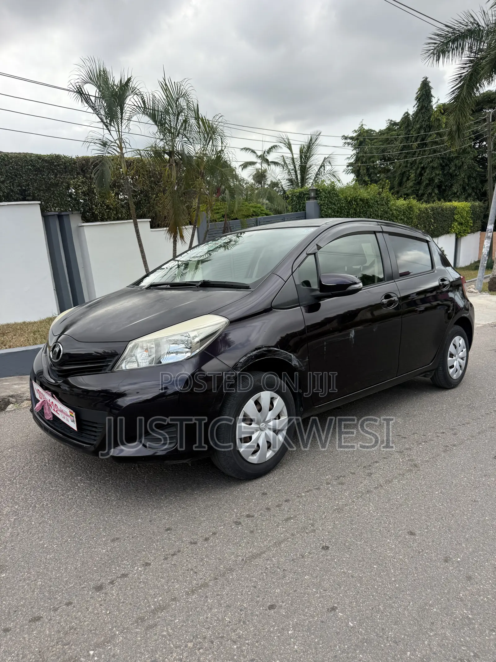 Toyota Vitz 1.5 FWD 3dr 2013 Brown