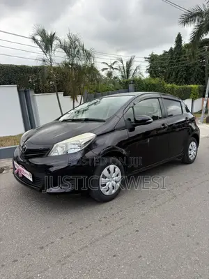 Toyota Vitz 1.5 FWD 3dr 2013 Brown