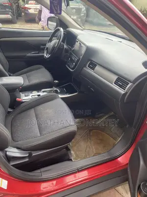 Mitsubishi Outlander 2.4 PHEV AWD 2018 Red