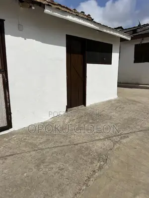 1bdrm Apartment in Ablekuma, Olebu for rent
