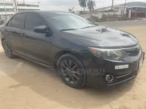 Toyota Camry SE 4dr Sedan (2.5L 4cyl 6A) 2013 Gray
