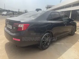 Toyota Camry SE 4dr Sedan (2.5L 4cyl 6A) 2013 Gray