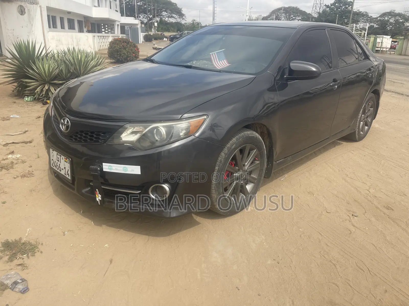 Toyota Camry SE 4dr Sedan (2.5L 4cyl 6A) 2013 Gray