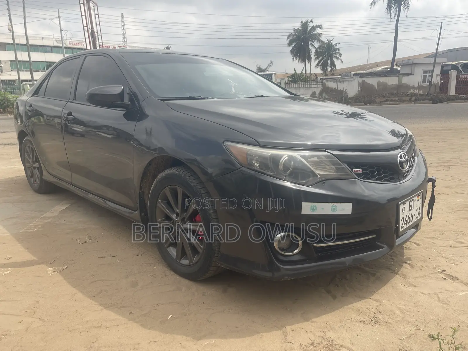 Toyota Camry SE 4dr Sedan (2.5L 4cyl 6A) 2013 Gray