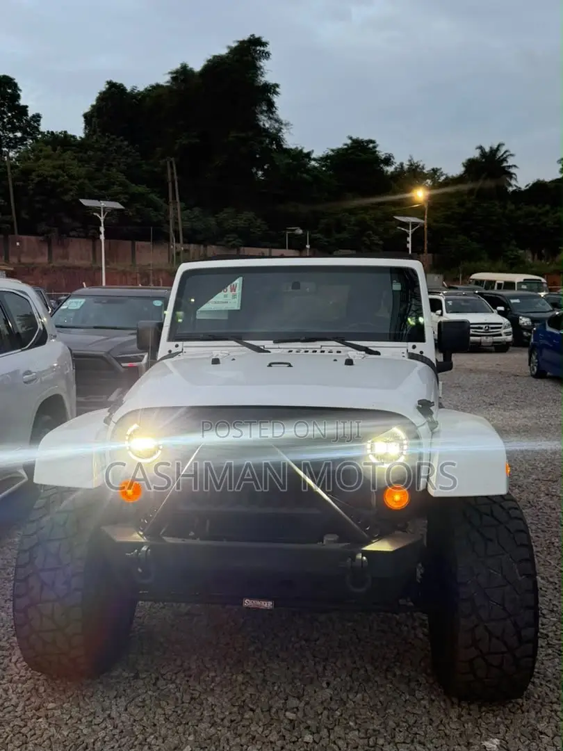 Jeep Wrangler Sahara 4x4 2017 White