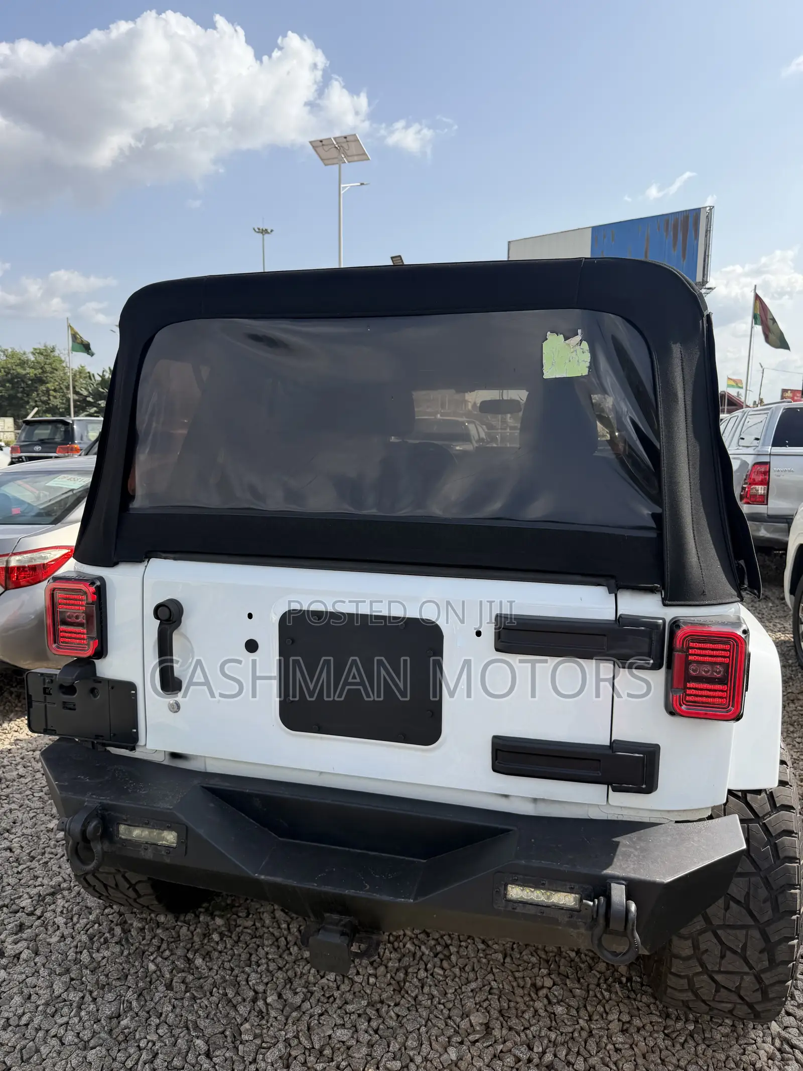 Jeep Wrangler Sahara 4x4 2017 White