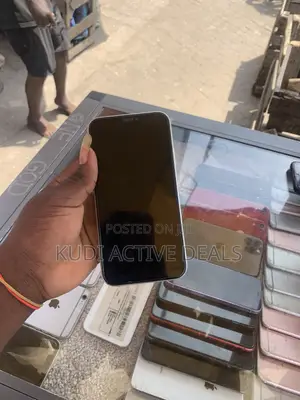 Apple iPhone 11 128 GB White