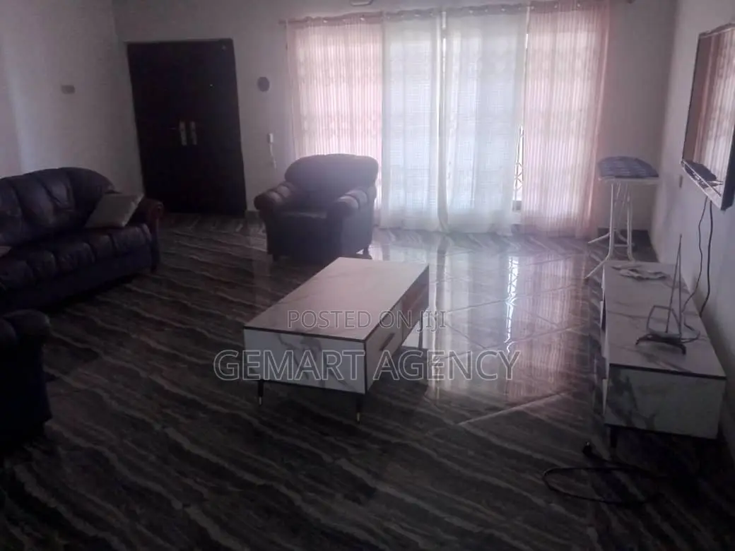 1 Bedroom Airbnb Kwabenya