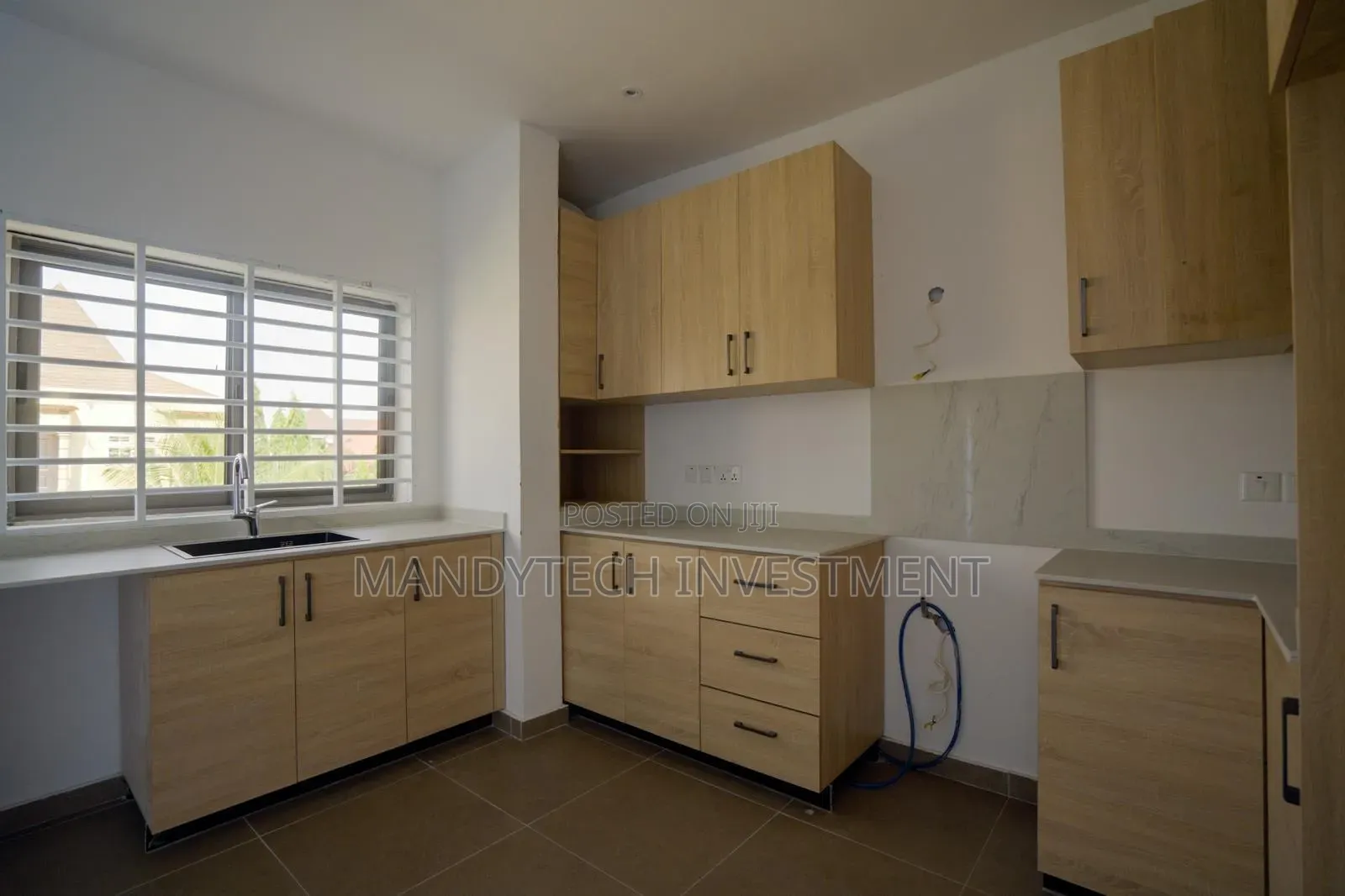 1bdrm Apartment in Lake Side Estate for rent