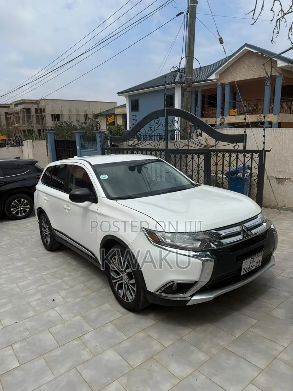 Mitsubishi Outlander 2017 White