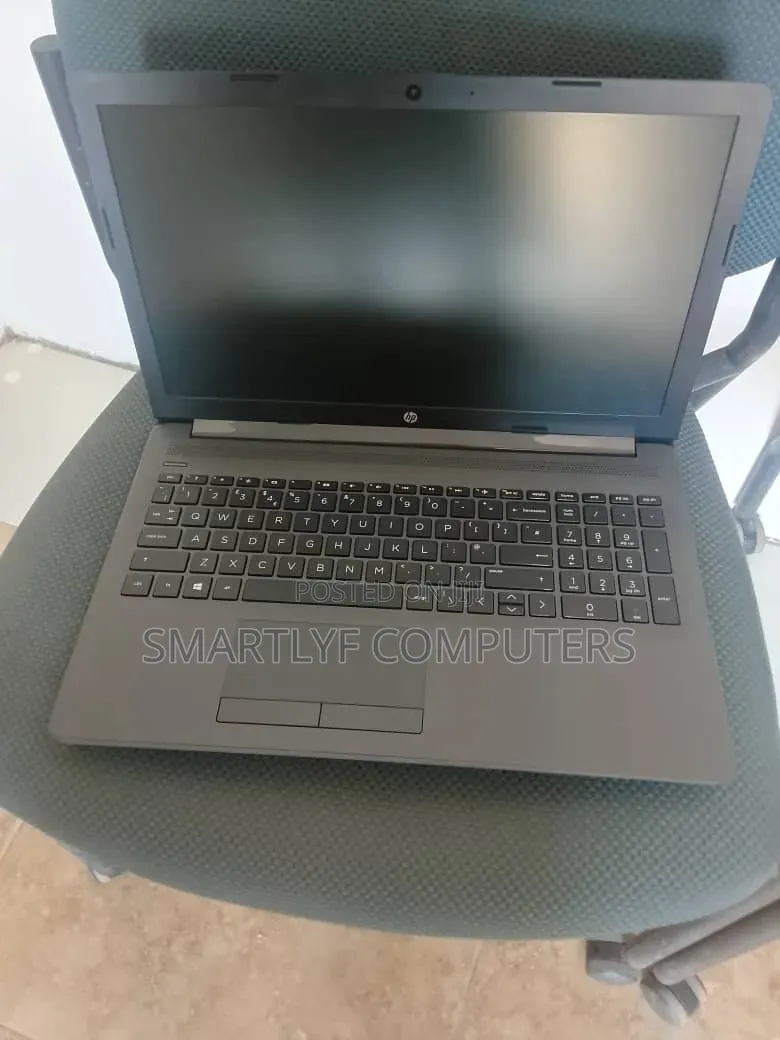 Laptop HP 255 4GB SSD 128GB