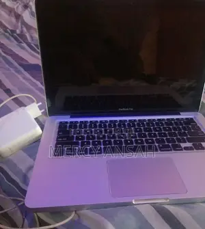 Laptop Apple MacBook Pro 8GB Intel Core i5 HDD+SSD 500GB