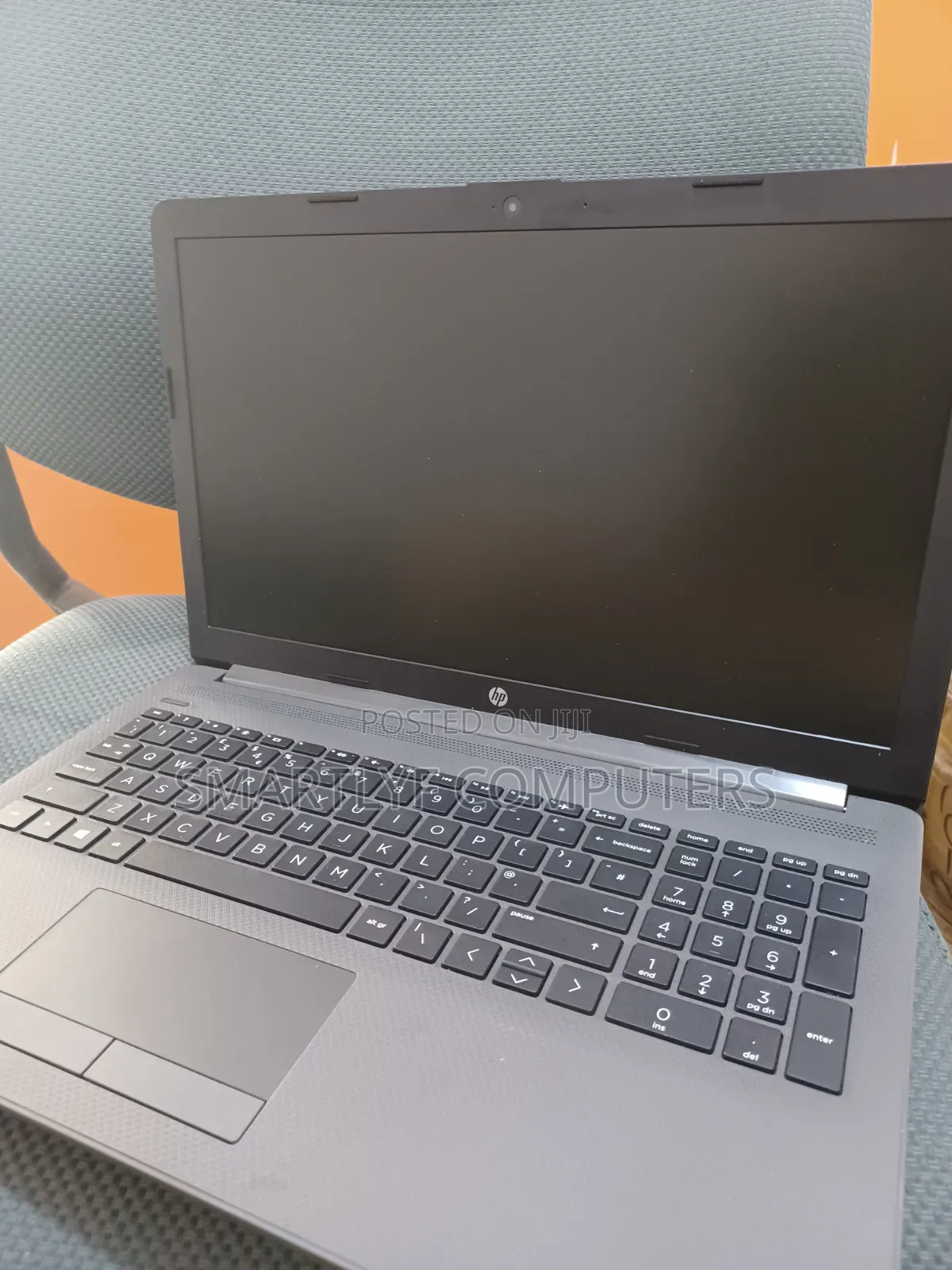 Laptop HP 255 4GB SSD 128GB