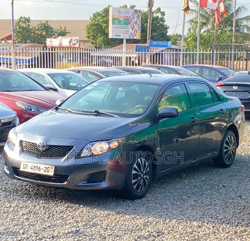 Toyota Corolla LE 4dr Sedan (1.8L 4cyl 4A) 2010 Gray