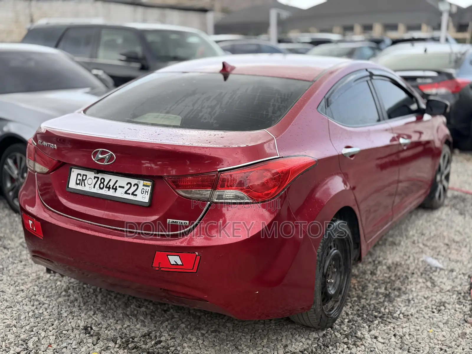 Hyundai Elantra Limited Sedan FWD (1.8L 4cyl 6A) 2013 Burgundy