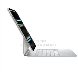 Apple Magic Keyboard for iPad Pro 13 Inches