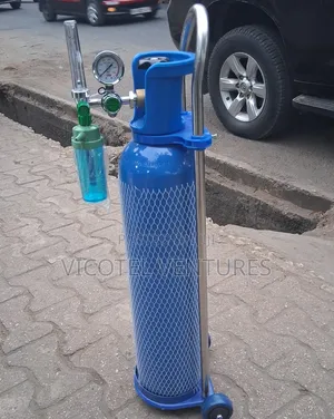 Oxygen Cylinder 10ltrs With Flow Meter and Trolley