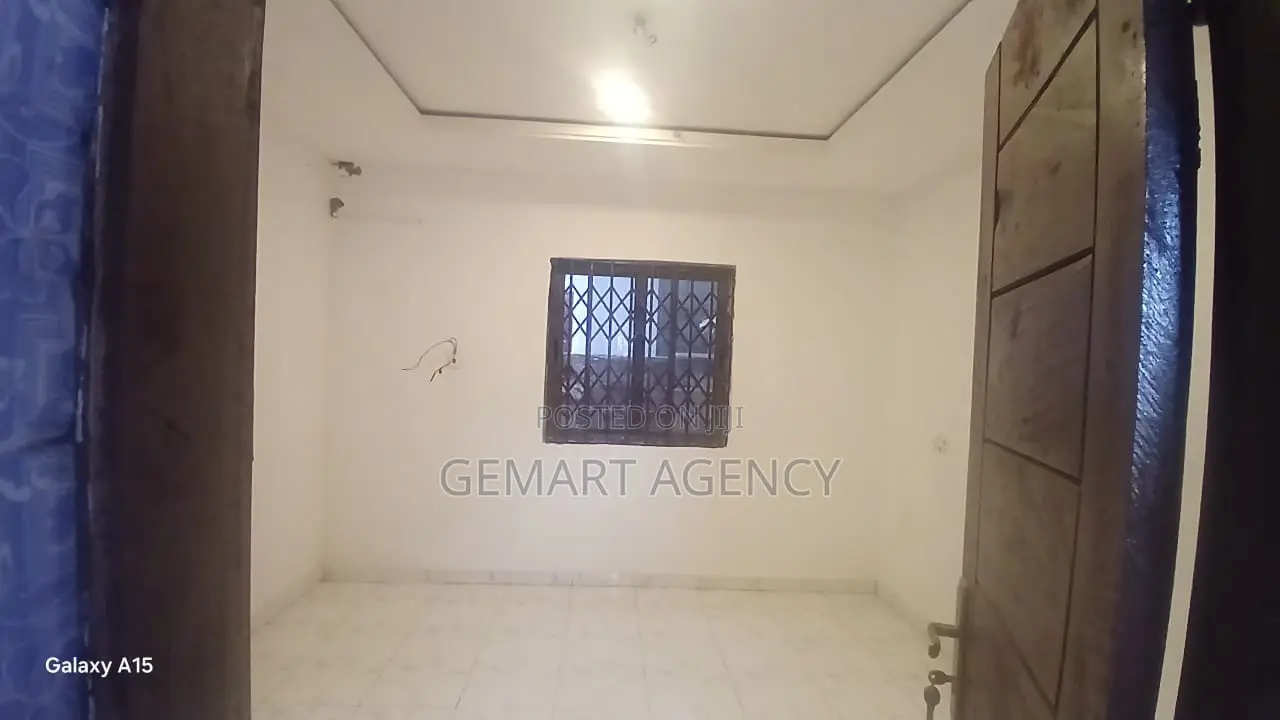 2bdrm Apartment in Taifa Mr Agyei for rent