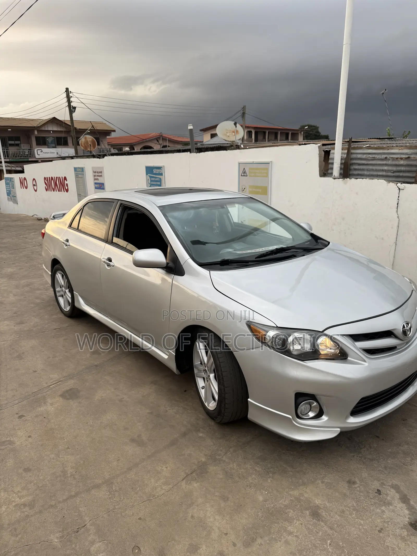 Toyota Corolla S 4dr Sedan (1.8L 4cyl 4A) 2013 Silver