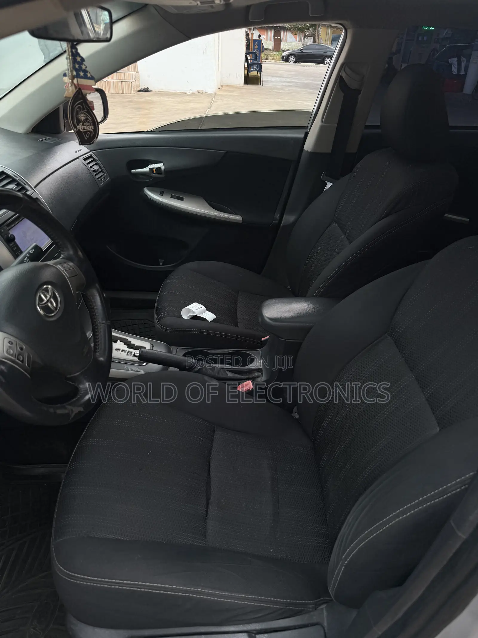 Toyota Corolla S 4dr Sedan (1.8L 4cyl 4A) 2013 Silver