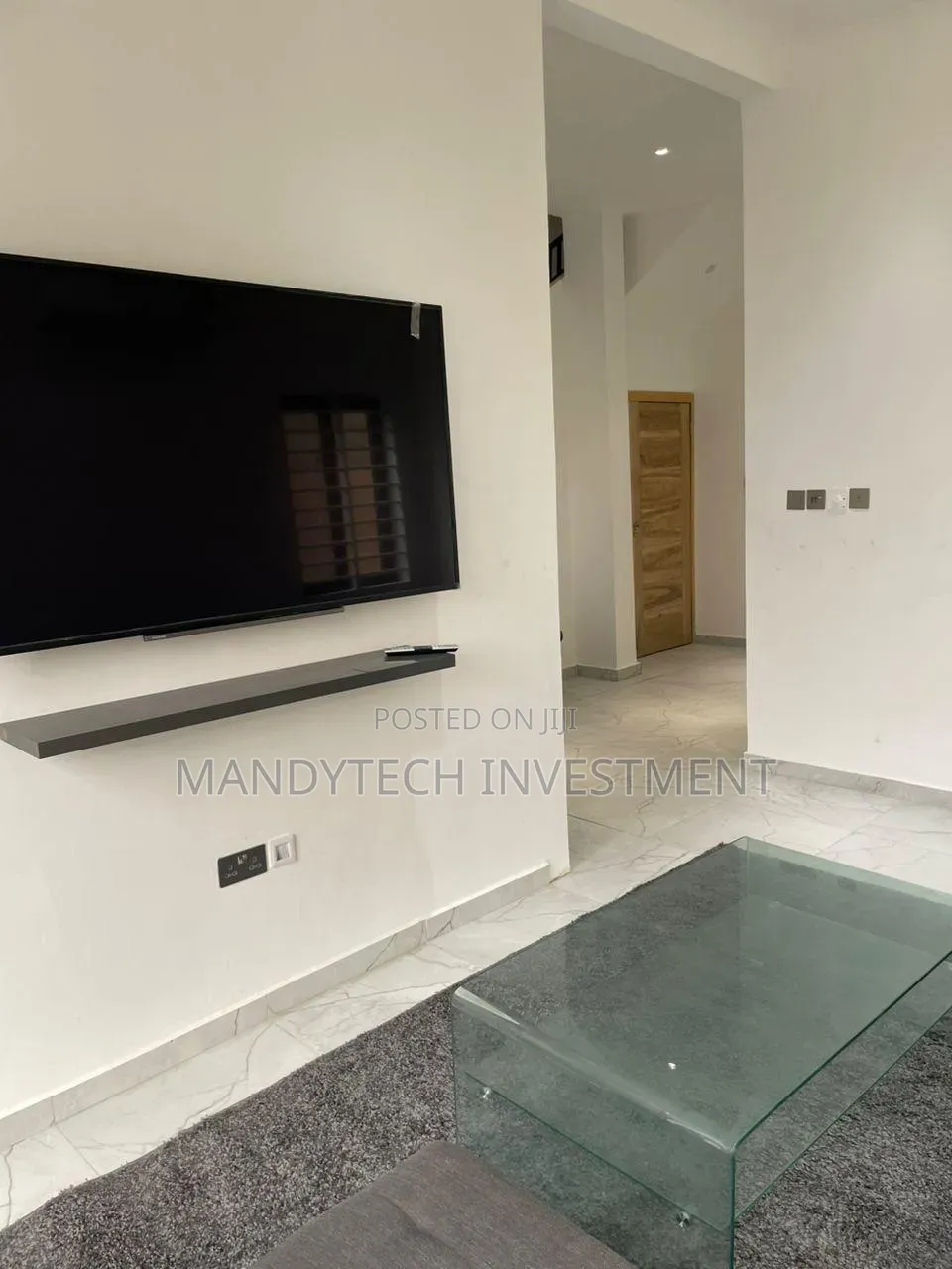 4bdrm Duplex in School Junction for rent