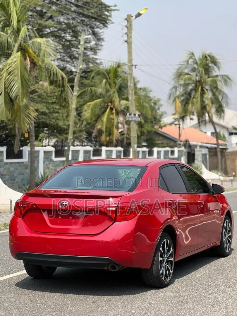 Toyota Corolla 2017 Red