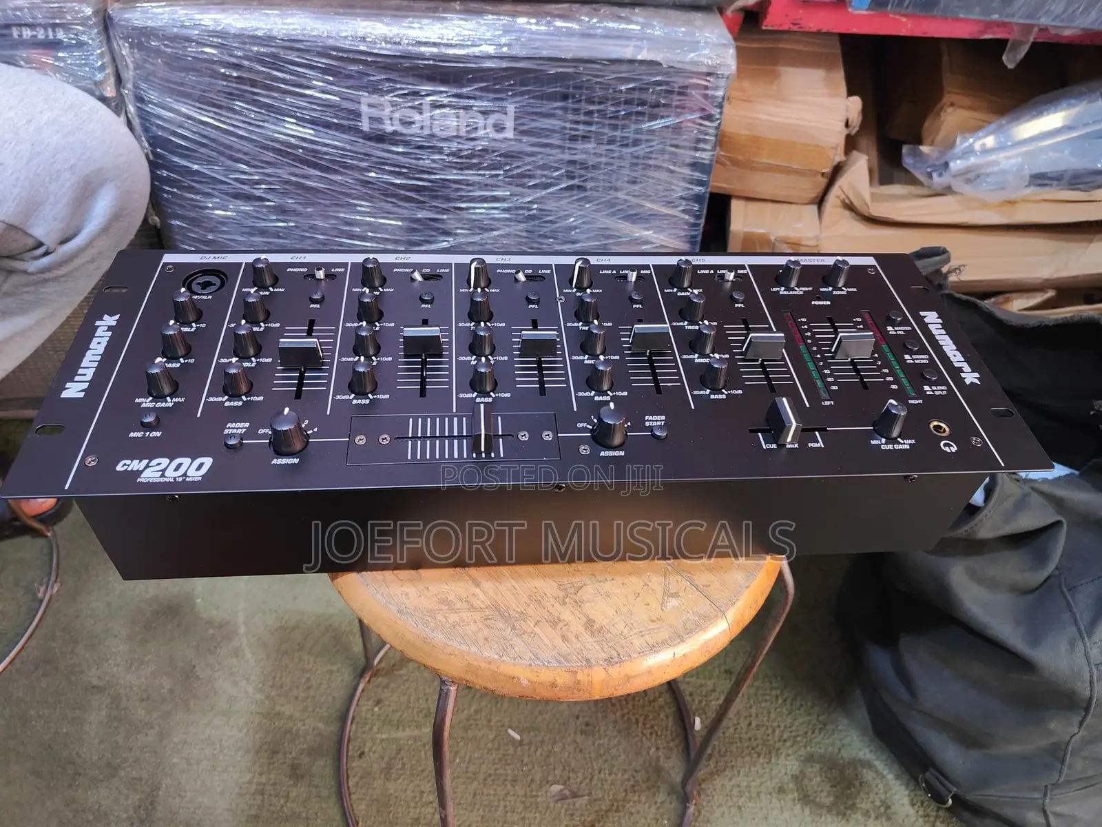Cm 200 Professional Dj Mixer