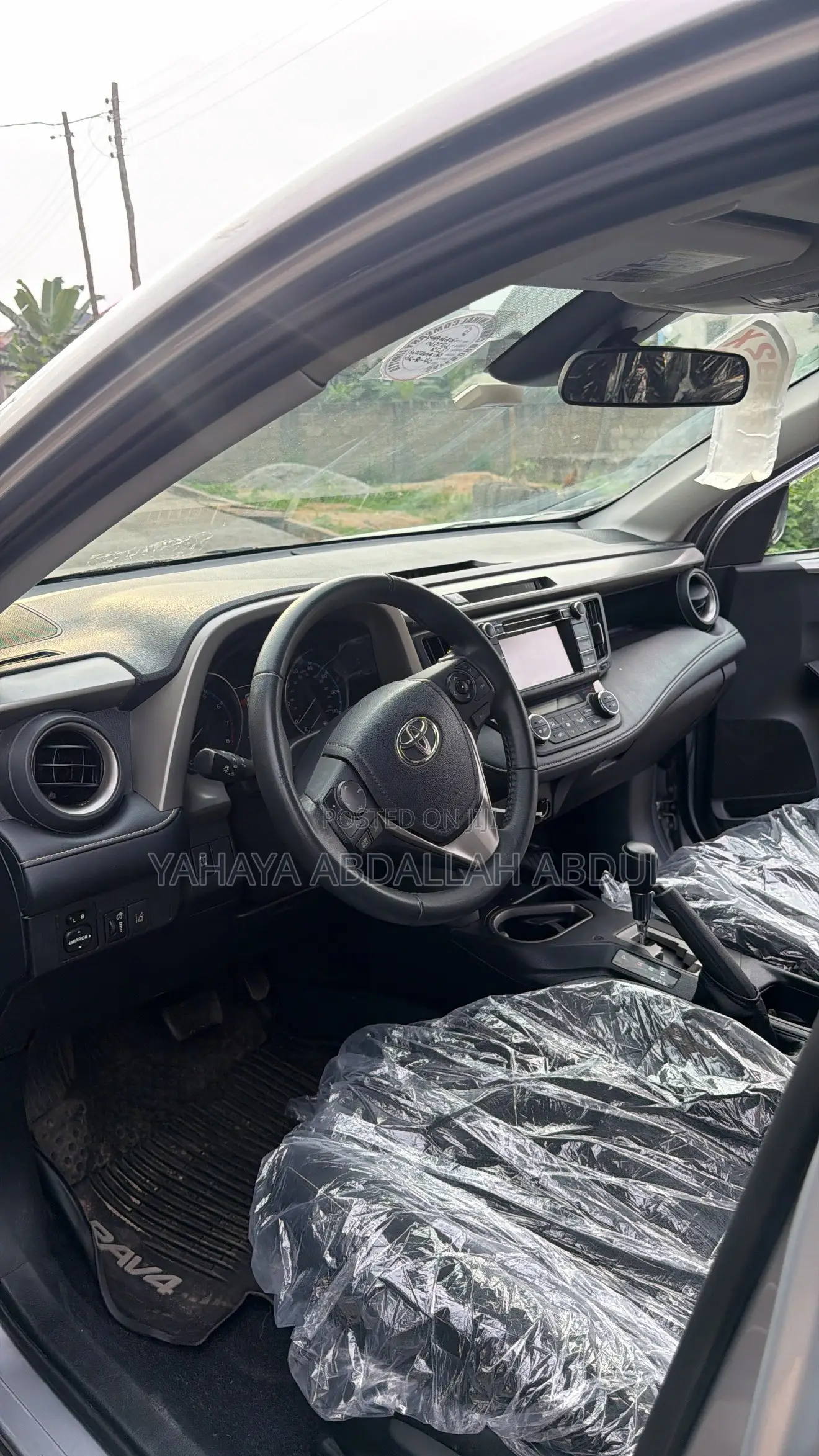 Toyota RAV4 XLE AWD (2.5L 4cyl 6A) 2017 Silver