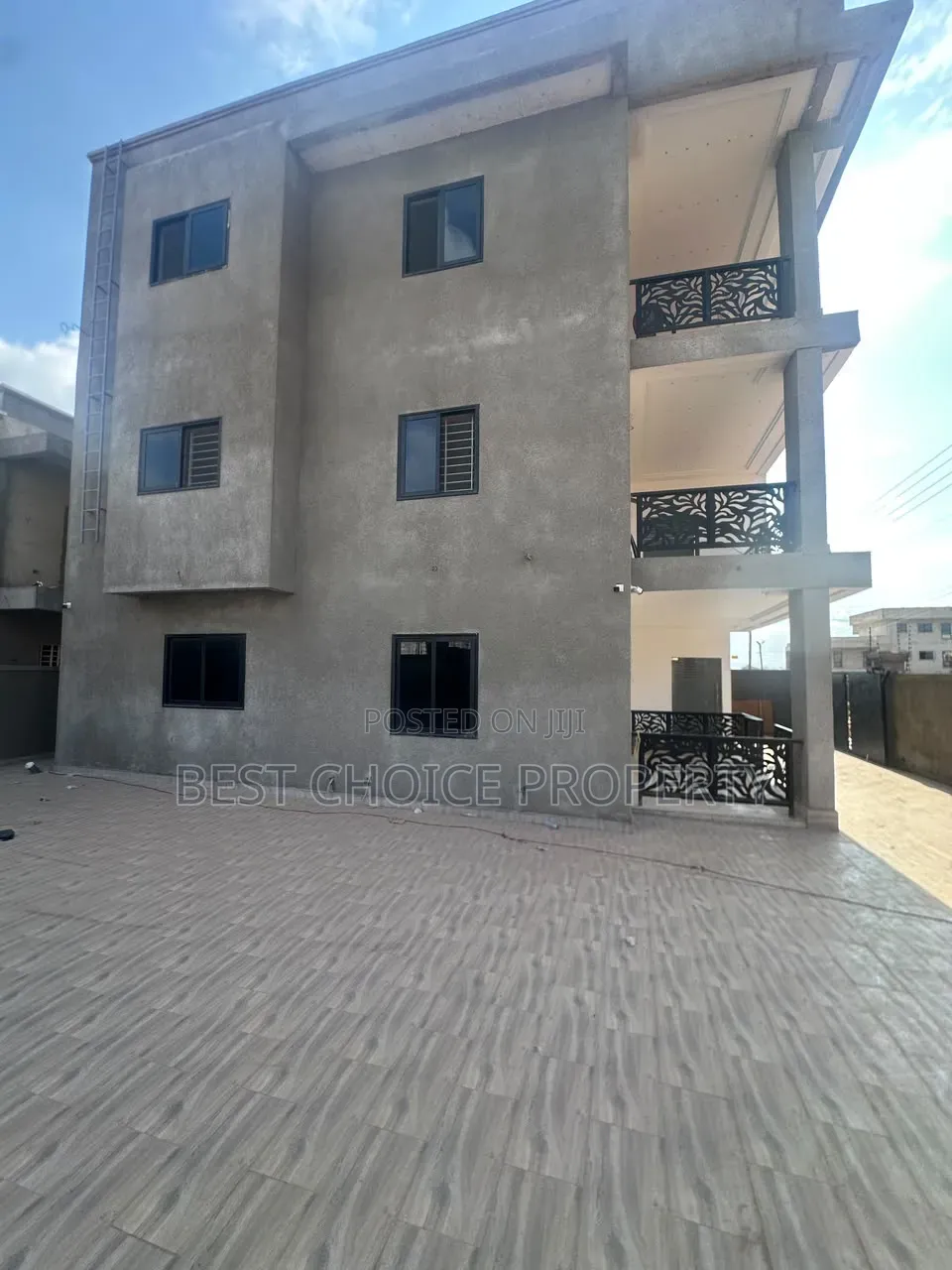 2bdrm Apartment in Lakeside Estate for rent