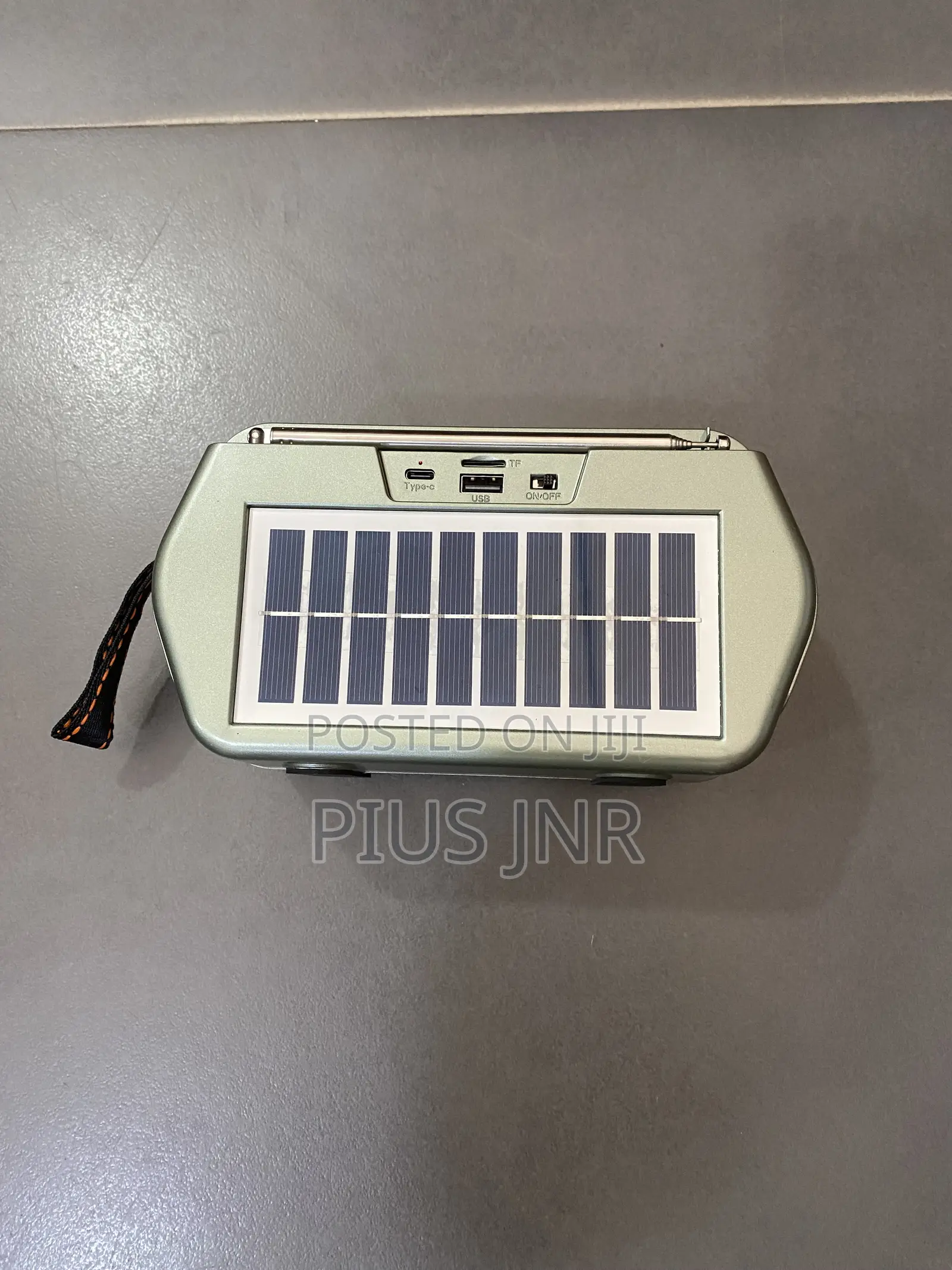 Wireless Bluetooth Speaker – Portable, Solar Charging, FM Radio &M