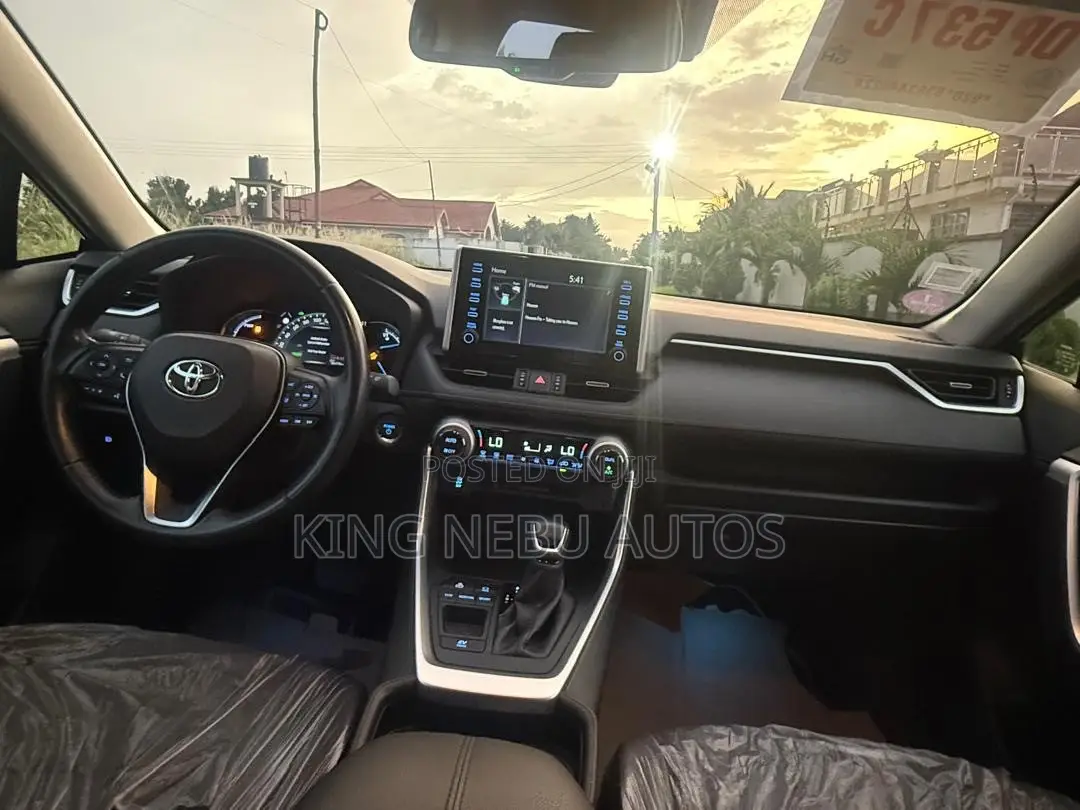 Toyota RAV4 Limited 2022 Black
