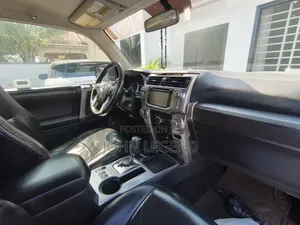 Toyota 4-Runner 2016 Black