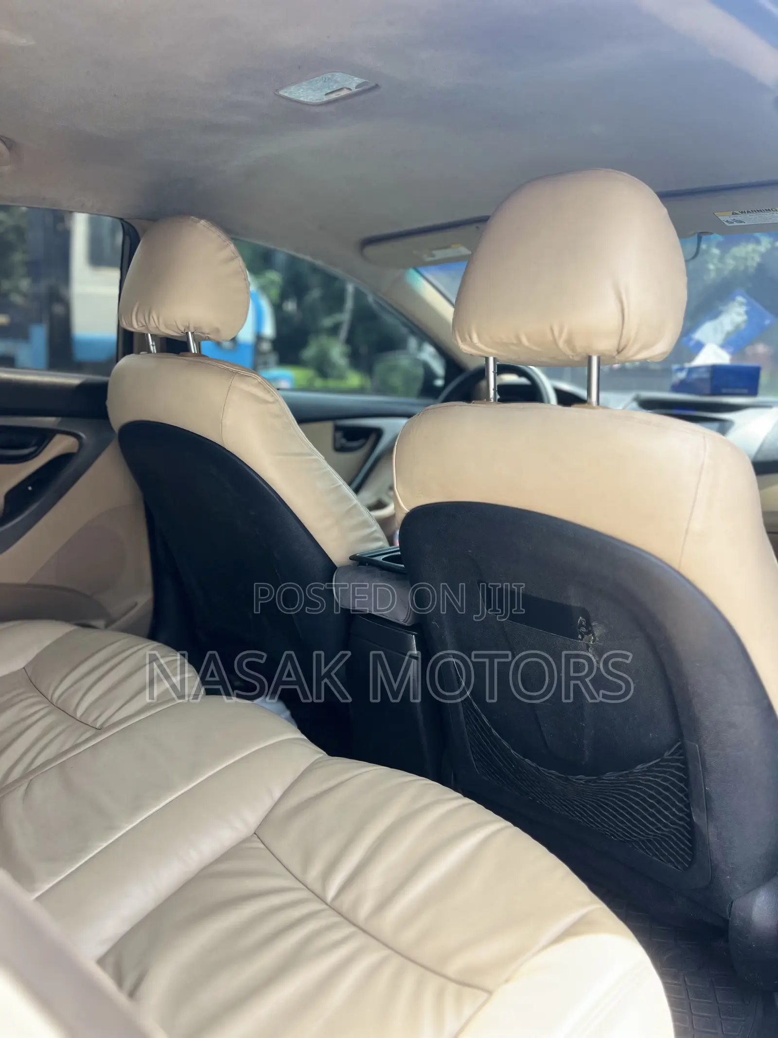 Hyundai Elantra SE 4dr Sedan (1.8L 4cyl 6A) 2014 Gold