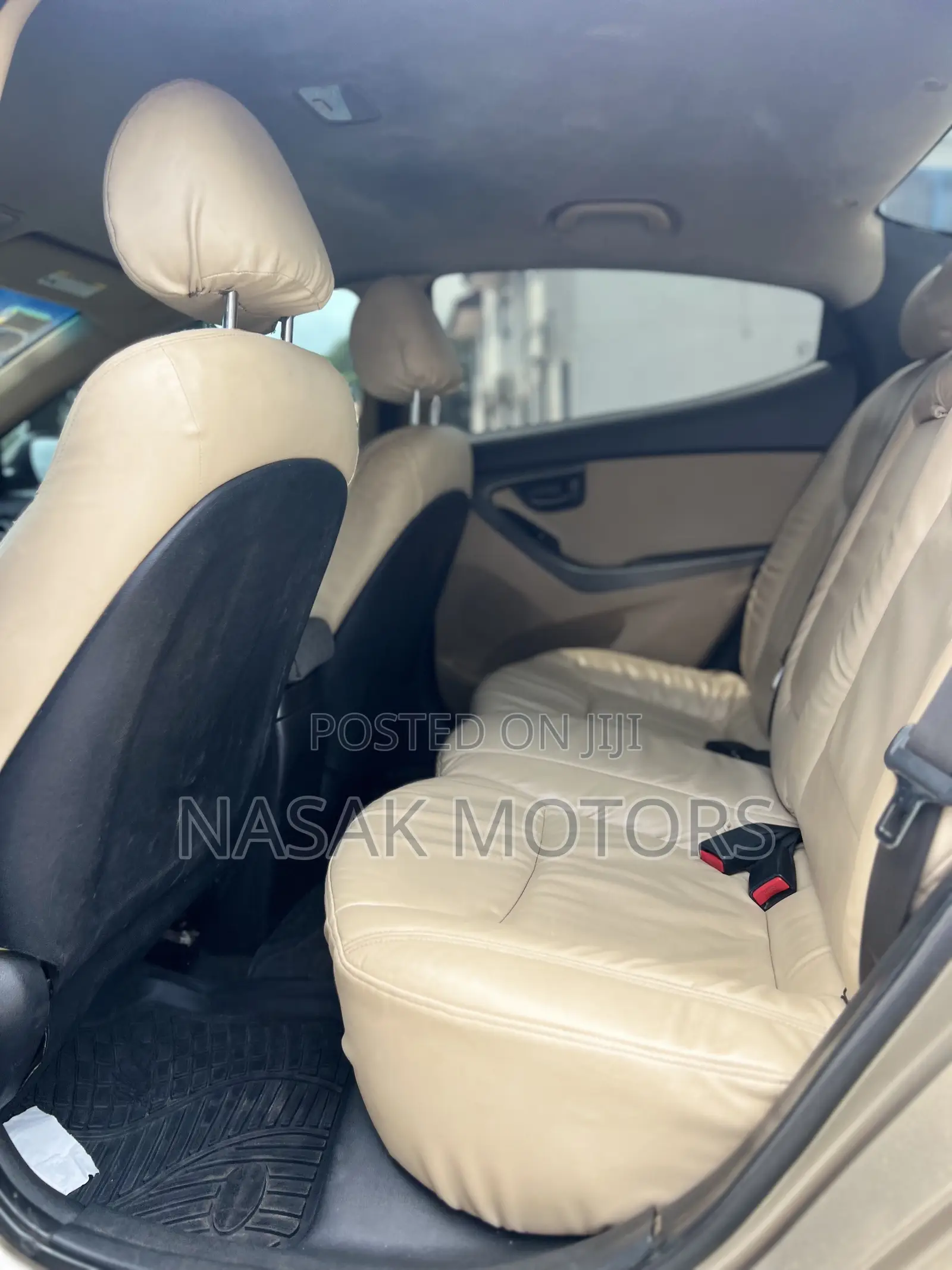 Hyundai Elantra SE 4dr Sedan (1.8L 4cyl 6A) 2014 Gold